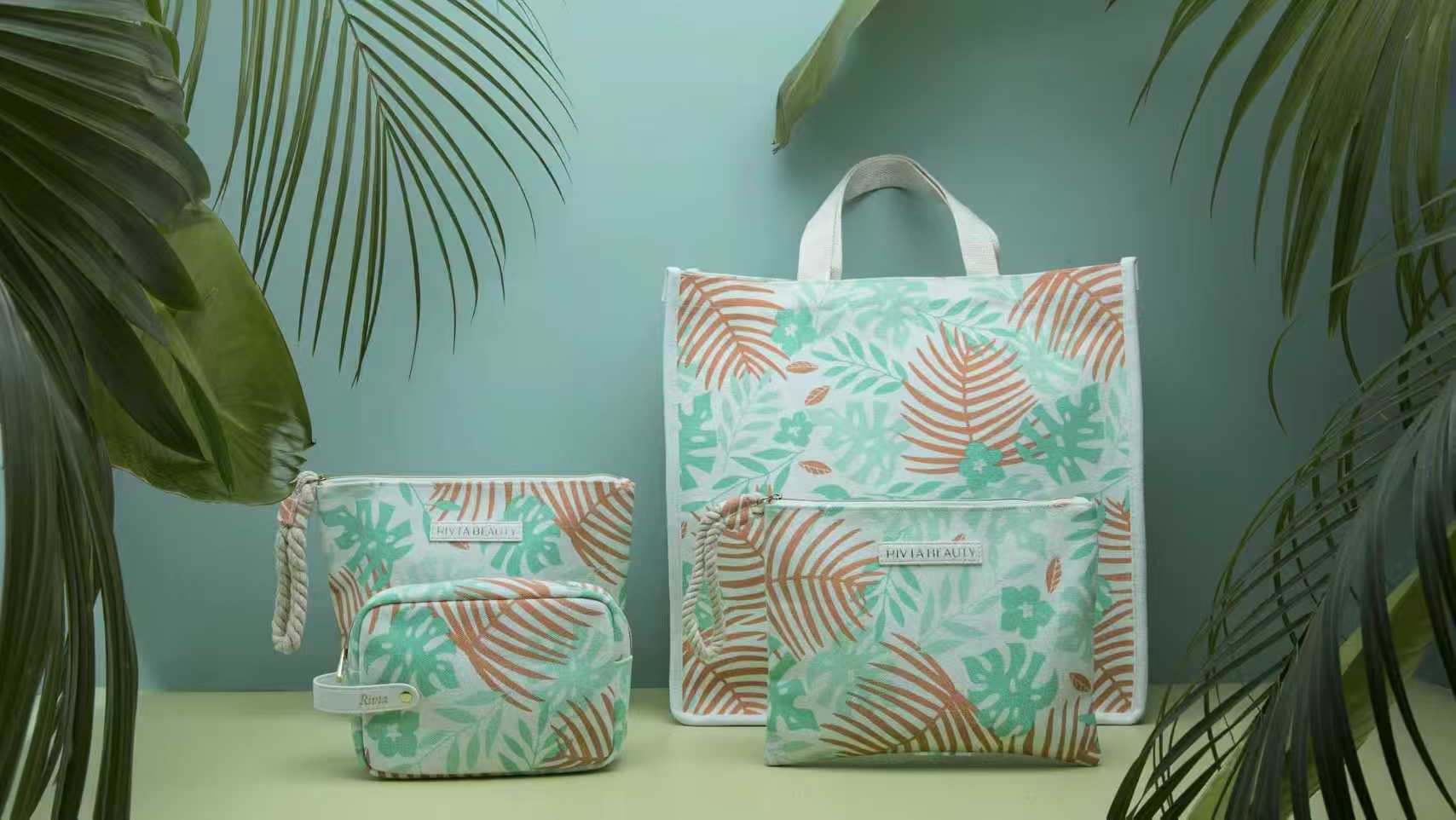 How Do You Launch a Private Label Cosmetic and Makeup Bag Line?